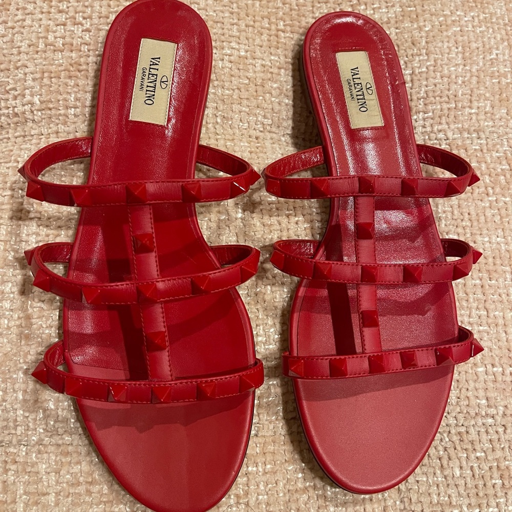 NOT FOR SALE NEW Valentino Rockstud Sandals Size 40